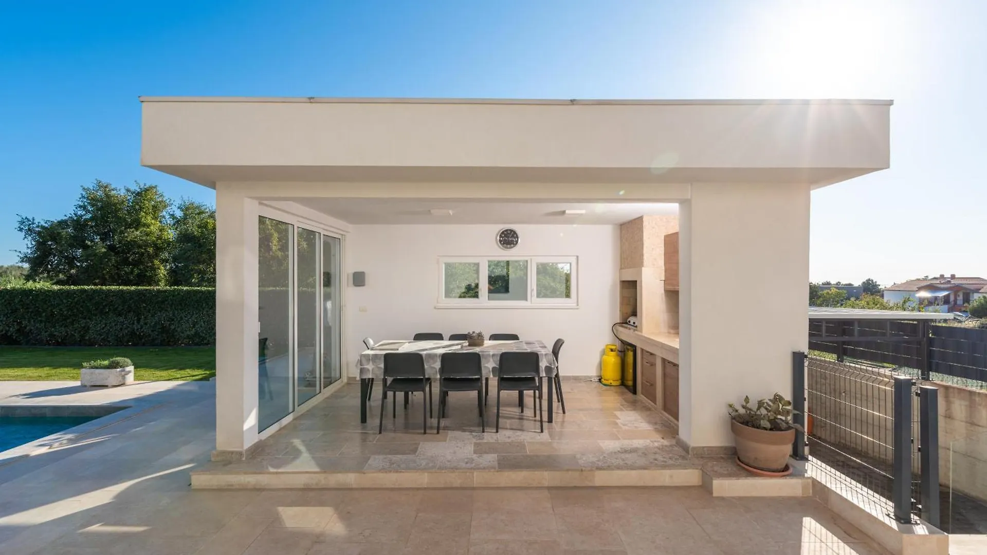 Apartment Lunne Novigrad  Croatia