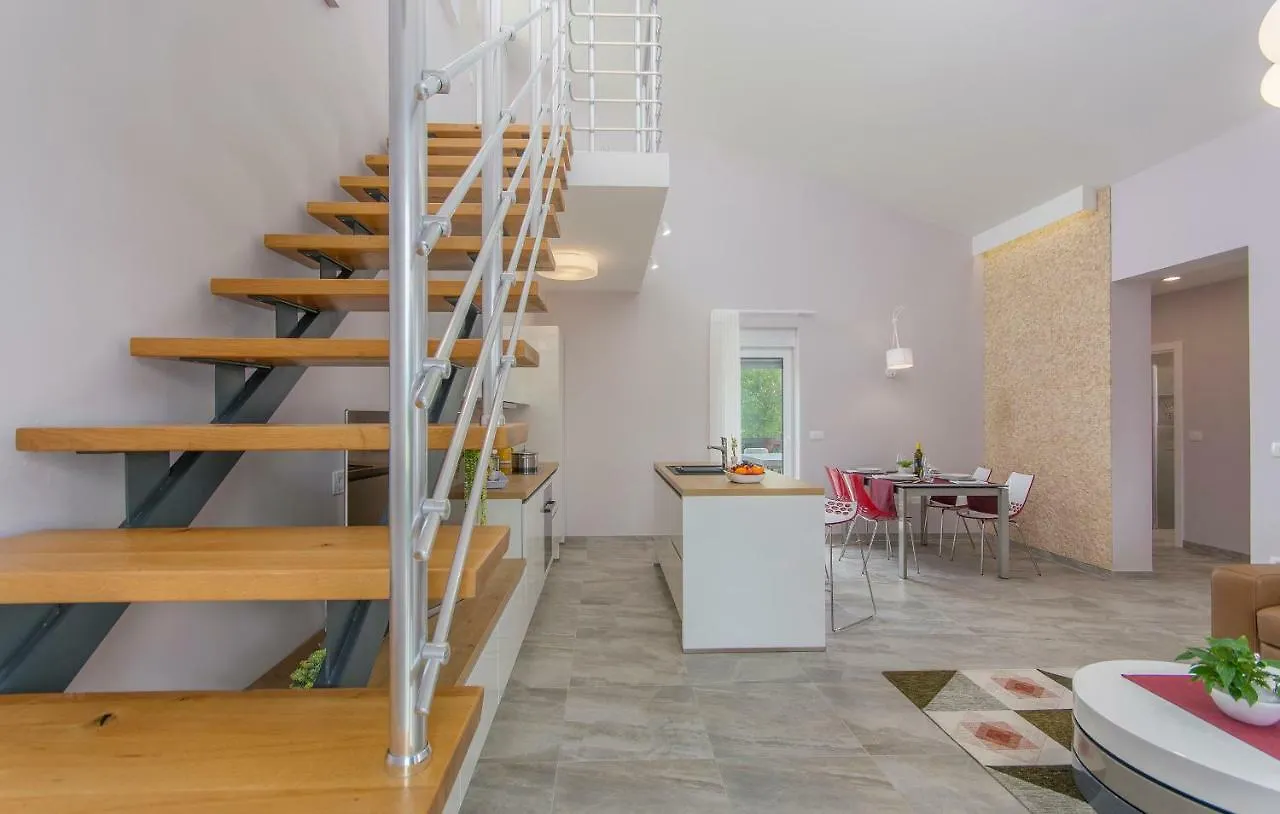Apartment Lunne Novigrad