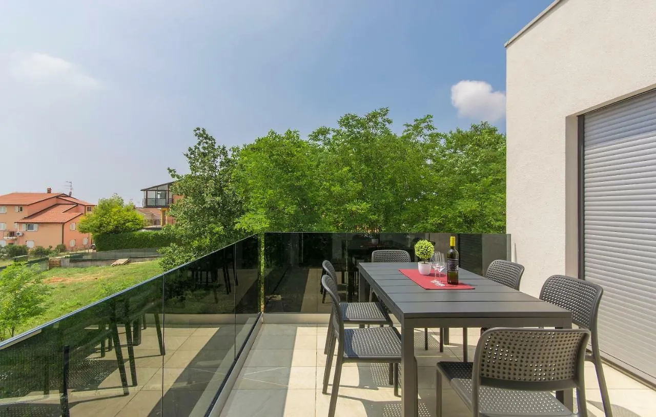 Apartment Lunne Novigrad Istria