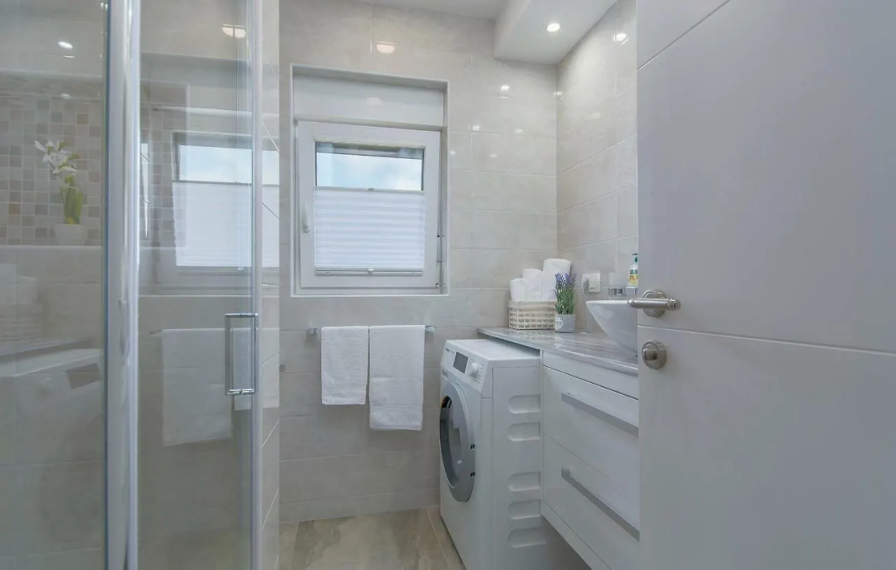 Apartment Lunne Novigrad Istria 0*,  Κροατία